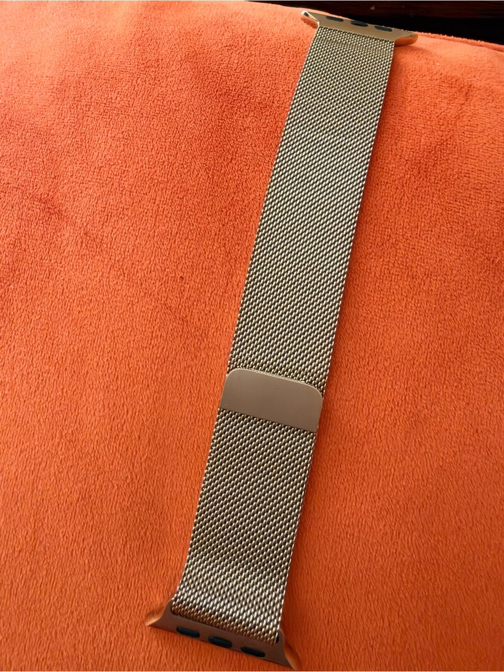 Stainless Steel Milanese Mesh Apple Watch Band - Gold 45 mm